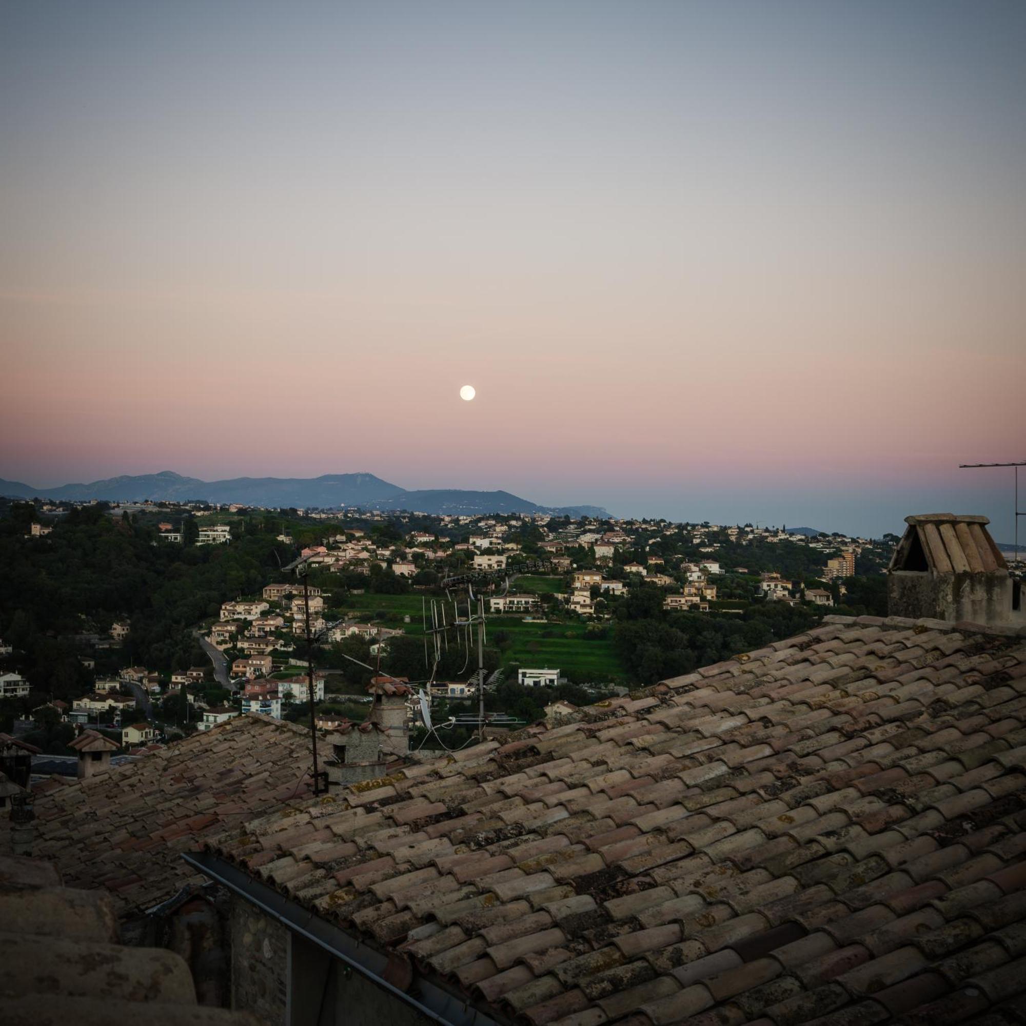 Le Grimaldi Bed & Breakfast Cagnes-sur-Mer Luaran gambar