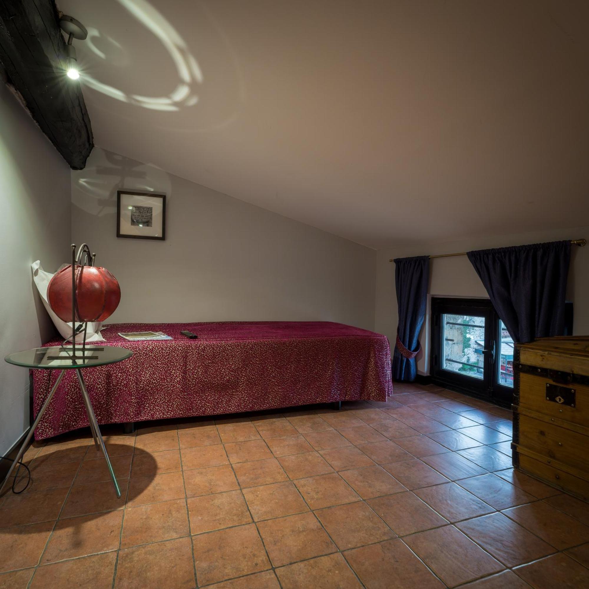 Le Grimaldi Bed & Breakfast Cagnes-sur-Mer Luaran gambar
